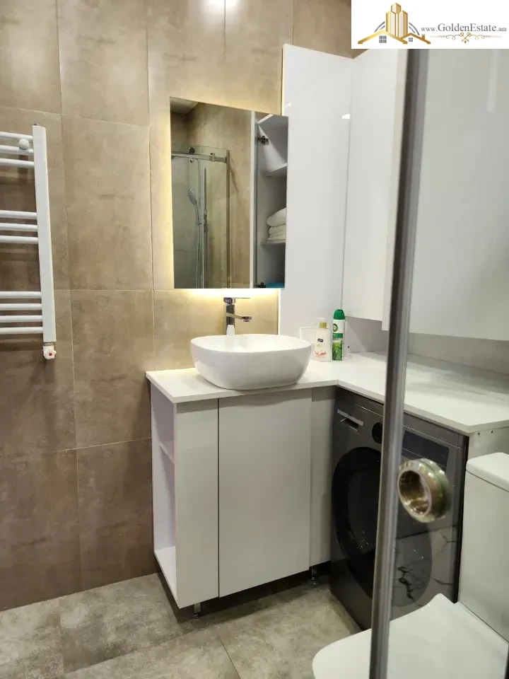 2 սենյականոց բնակարան նորակառույց շենքում Մալխասյանց փողոցում Արաբկիրում, 73 քմ, 4/7 հարկ