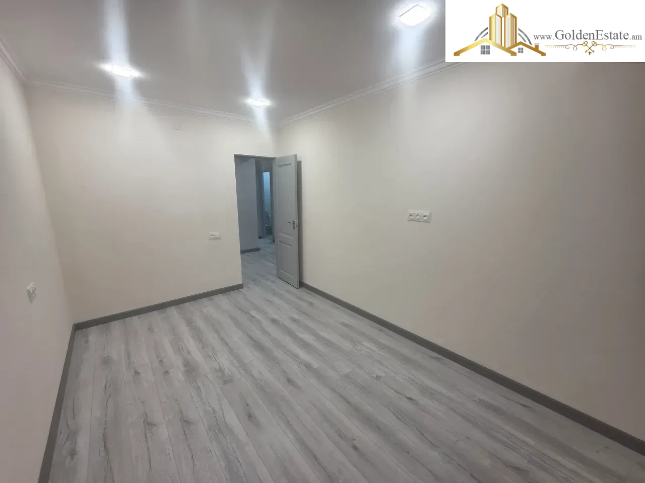 4 սենյականոց բնակարան Դավթաշեն 1-ին թաղամասում Դավթաշենում, 88 քմ, 3/14 հարկ, 2 սանհանգույց