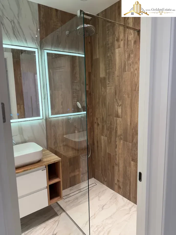 2 սենյականոց բնակարան նորակառույց շենքում Արշակունյաց պողոտայում կենտրոնում, 68 քմ, 15/20 հարկ