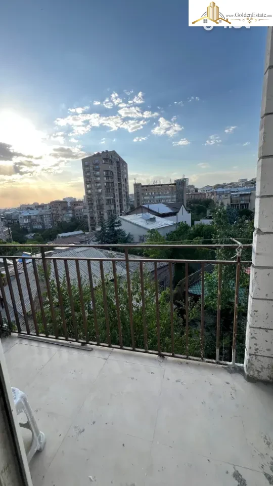 1 սենյականոց բնակարան նորակառույց շենքում Երզնկյան փողոցում Արաբկիրում, 39 քմ, նախավերջին հարկ