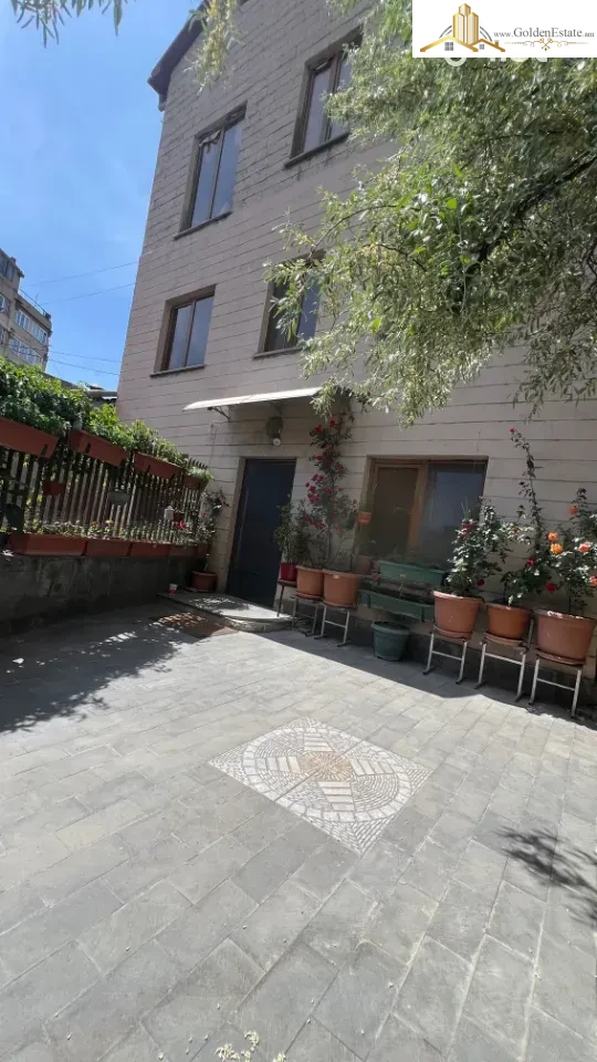 1 սենյականոց բնակարան նորակառույց շենքում Երզնկյան փողոցում Արաբկիրում, 39 քմ, նախավերջին հարկ