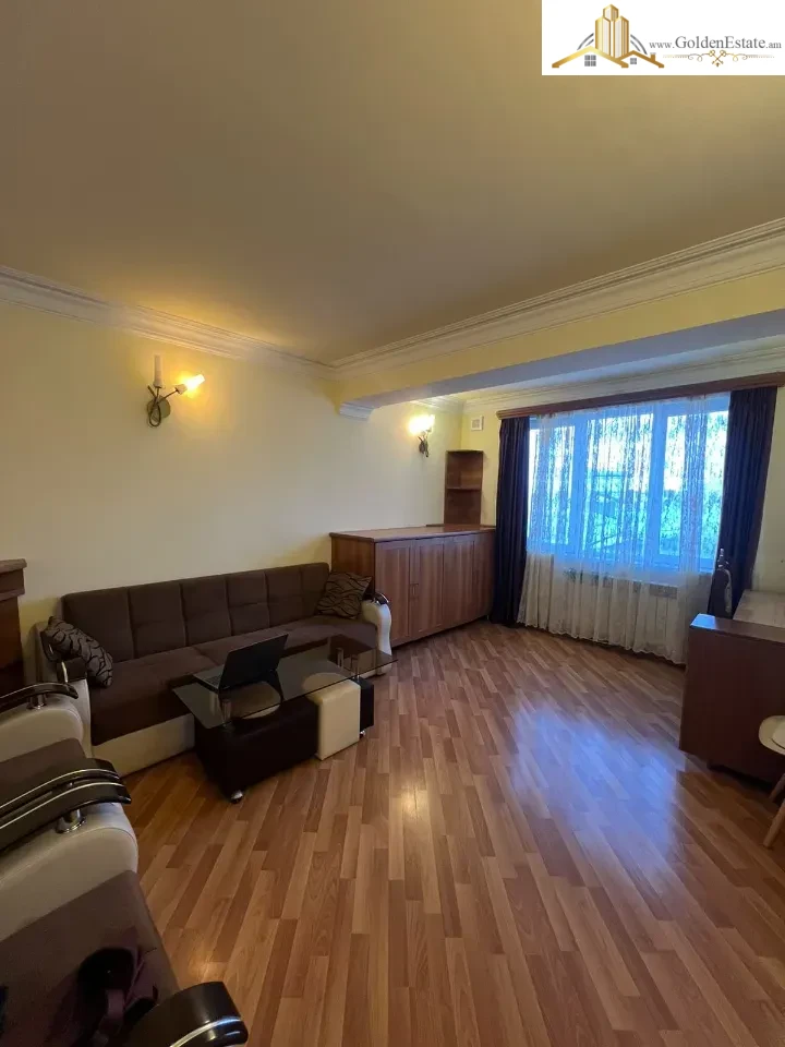 2 սենյականոց բնակարան Բադալ Մուրադյանի փողոցում Նոր Նորքում, 50 քմ, քարե շենք