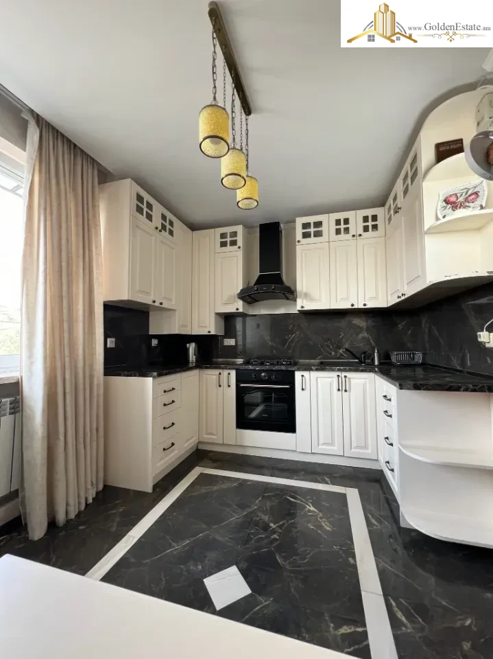 3 սենյականոց բնակարան Հրաչյա Ներսիսյան փողոցում Արաբկիրում, 76 քմ, 2/7 հարկ, բարձր առաստաղներ