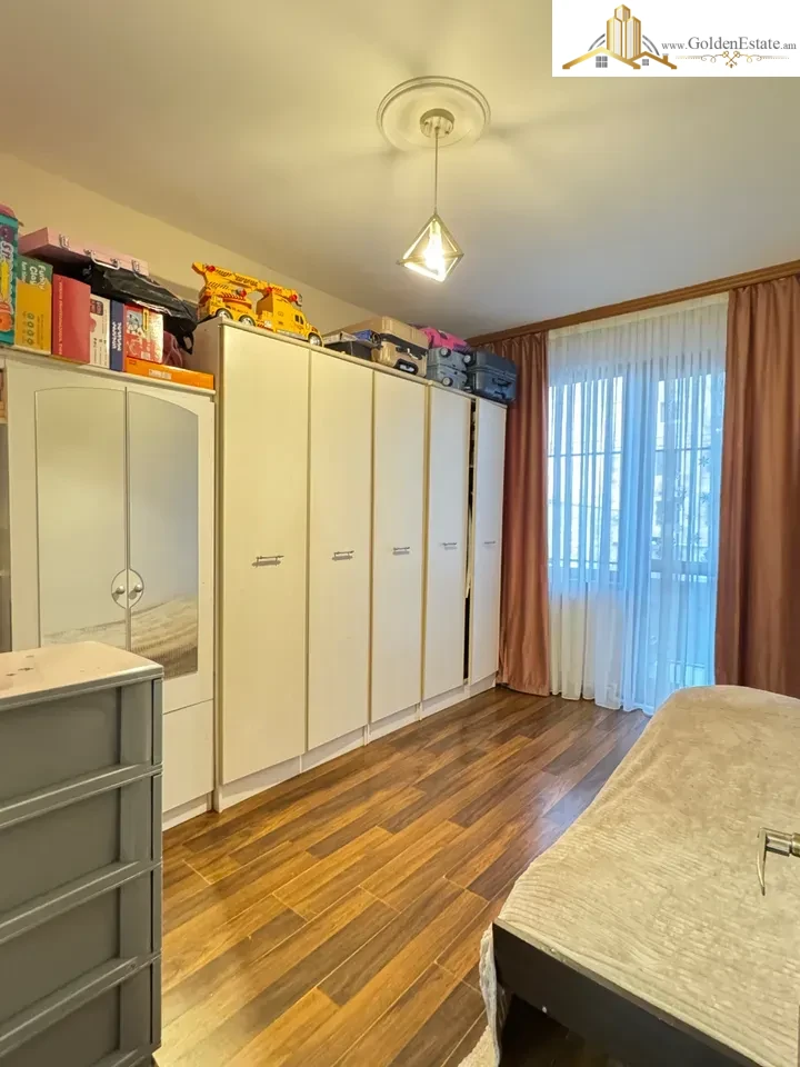 5 սենյականոց բնակարան Ռուբինյանց փողոցում Քանաքեռ-Զեյթունում, 140 քմ, 1/5 հարկ, 2 սանհանգույց