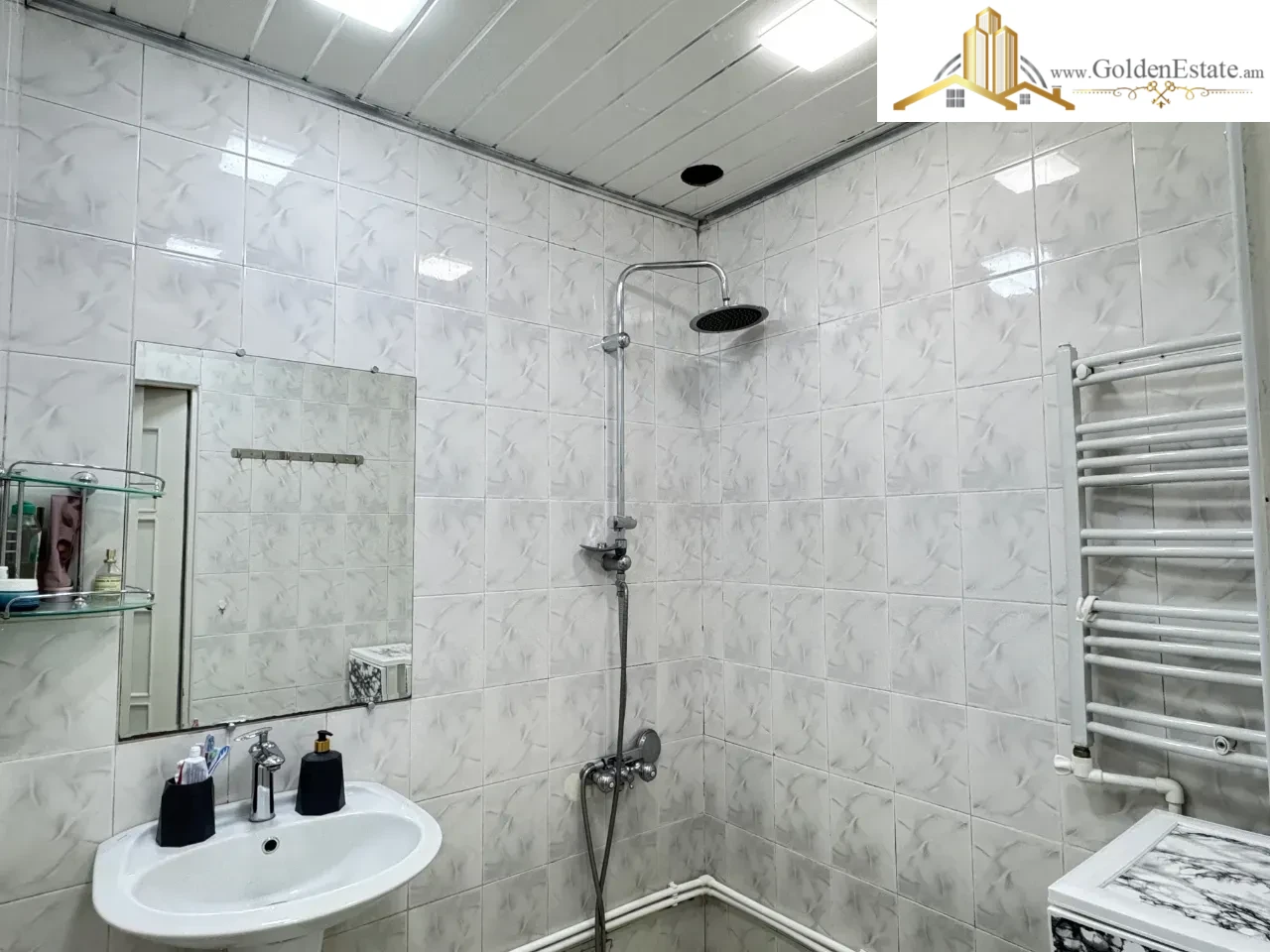 5 սենյականոց բնակարան Ռուբինյանց փողոցում Քանաքեռ-Զեյթունում, 140 քմ, 1/5 հարկ, 2 սանհանգույց