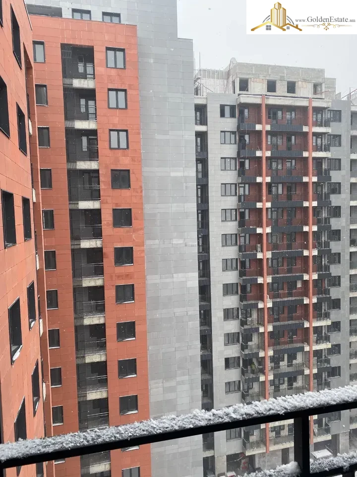 4 սենյականոց բնակարան նորակառույց շենքում Միհայ Էմինեսկու 2-րդ փողոցում Քանաքեռ-Զեյթունում, 97 քմ