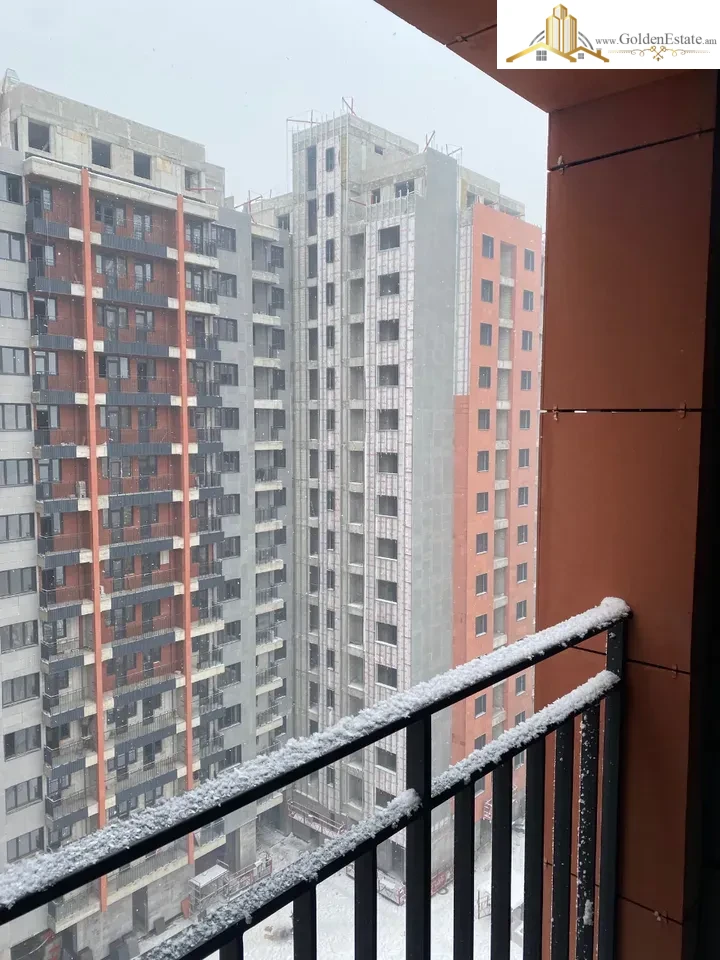 4 սենյականոց բնակարան նորակառույց շենքում Միհայ Էմինեսկու 2-րդ փողոցում Քանաքեռ-Զեյթունում, 97 քմ