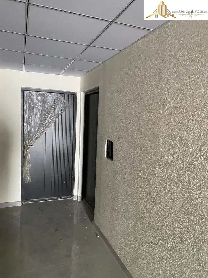 4 սենյականոց բնակարան նորակառույց շենքում Միհայ Էմինեսկու 2-րդ փողոցում Քանաքեռ-Զեյթունում, 97 քմ