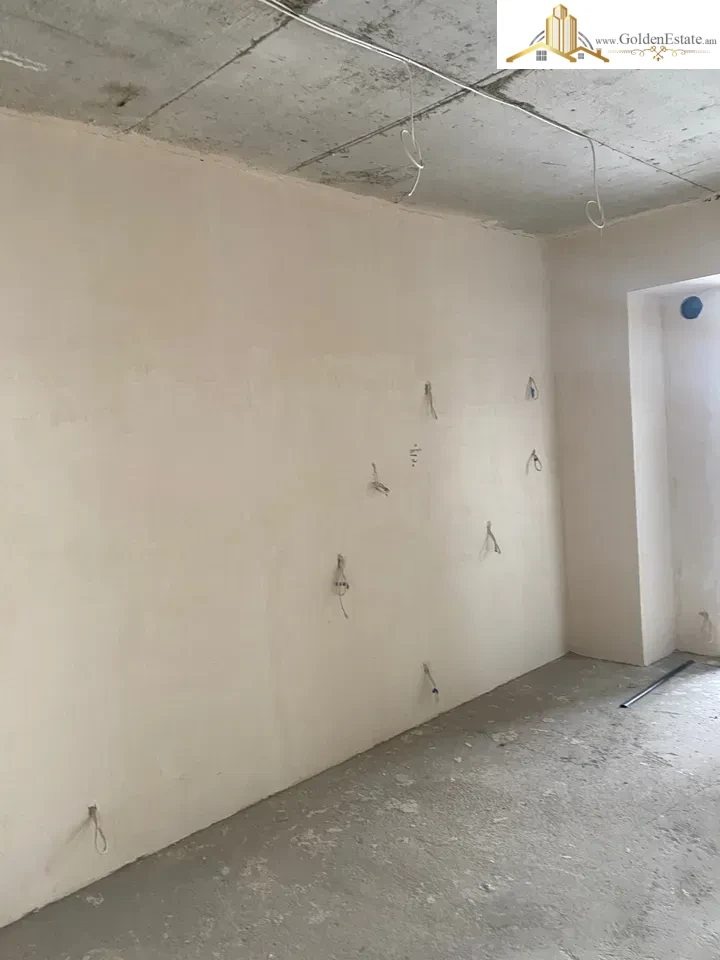 4 սենյականոց բնակարան նորակառույց շենքում Միհայ Էմինեսկու 2-րդ փողոցում Քանաքեռ-Զեյթունում, 97 քմ