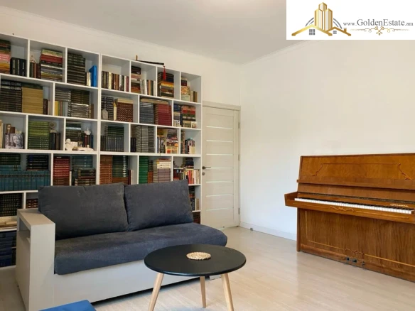 2 սենյականոց բնակարան Խանջյան փողոցում կենտրոնում, 52 քմ, նախավերջին հարկ, բարձր առաստաղներ