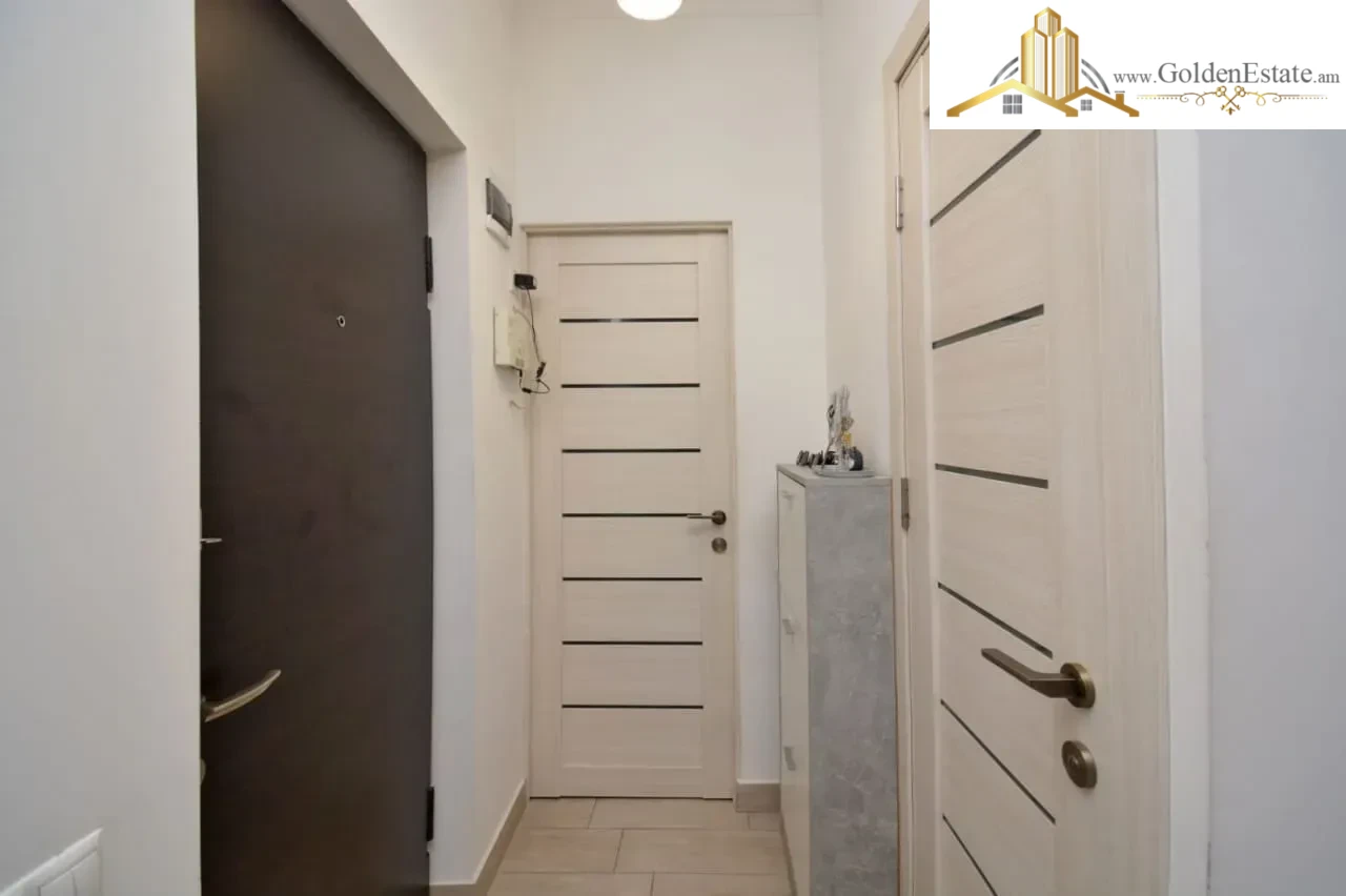 2 սենյականոց բնակարան Խանջյան փողոցում կենտրոնում, 52 քմ, նախավերջին հարկ, բարձր առաստաղներ