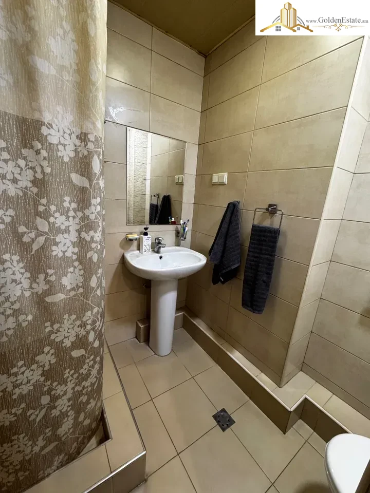 3 սենյականոց բնակարան Դուրյան թաղամասում Ավանում, 74 քմ, 5/9 հարկ