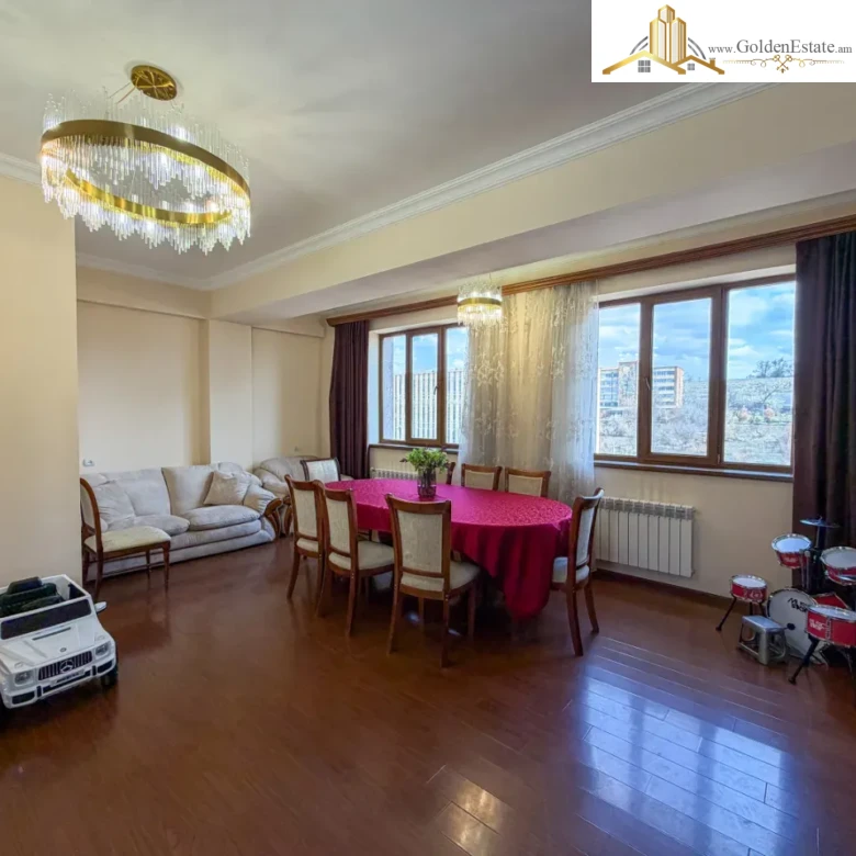 4 սենյականոց բնակարան նորակառույց շենքում Պարույր Սևակի փողոցում Քանաքեռ-Զեյթունում, 140 քմ