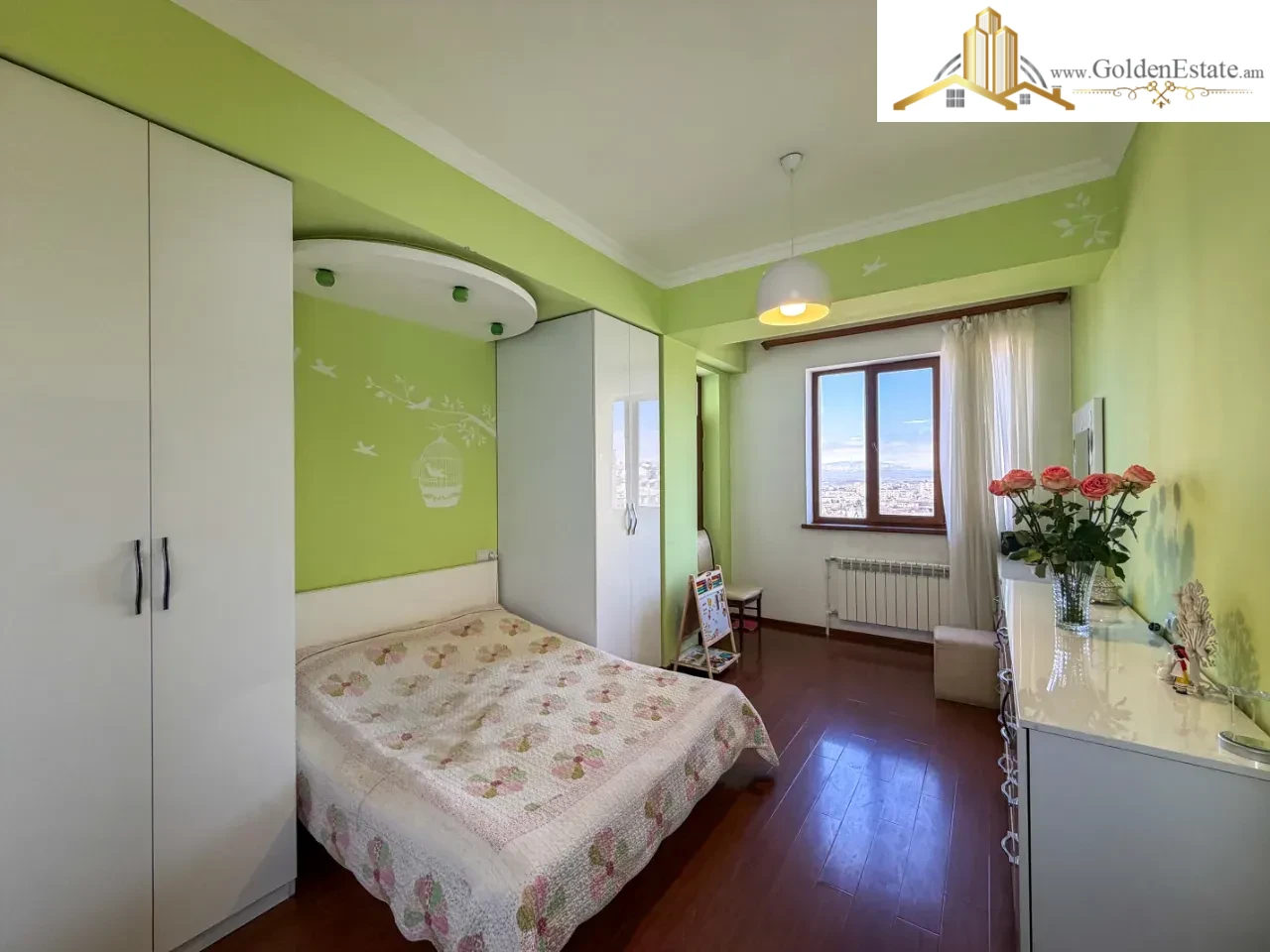 4 սենյականոց բնակարան նորակառույց շենքում Պարույր Սևակի փողոցում Քանաքեռ-Զեյթունում, 140 քմ