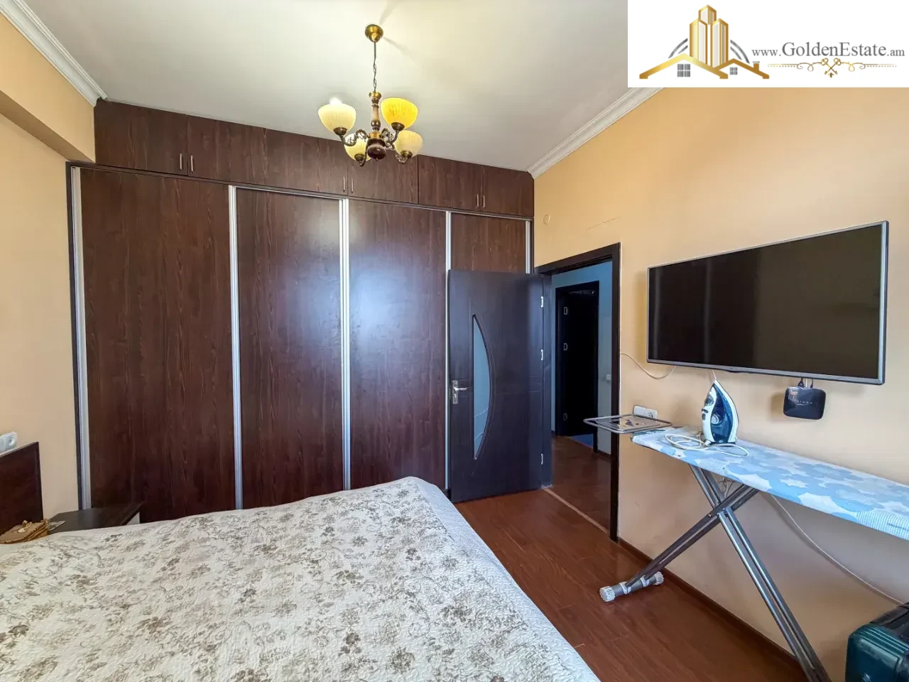 4 սենյականոց բնակարան նորակառույց շենքում Պարույր Սևակի փողոցում Քանաքեռ-Զեյթունում, 140 քմ