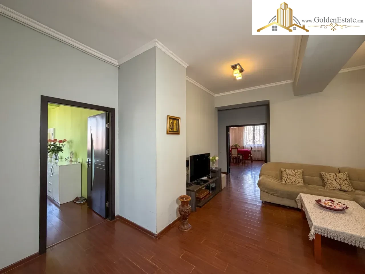 4 սենյականոց բնակարան նորակառույց շենքում Պարույր Սևակի փողոցում Քանաքեռ-Զեյթունում, 140 քմ