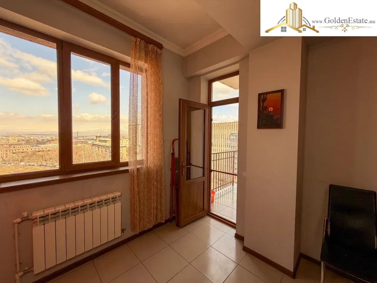 4 սենյականոց բնակարան նորակառույց շենքում Պարույր Սևակի փողոցում Քանաքեռ-Զեյթունում, 140 քմ