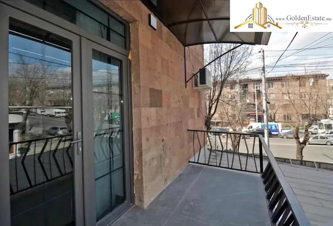 3 սենյականոց բնակարան Կոմիտասի պողոտայում Արաբկիրում, 63 քմ, 2/5 հարկ, բարձր առաստաղներ, քարե շենք