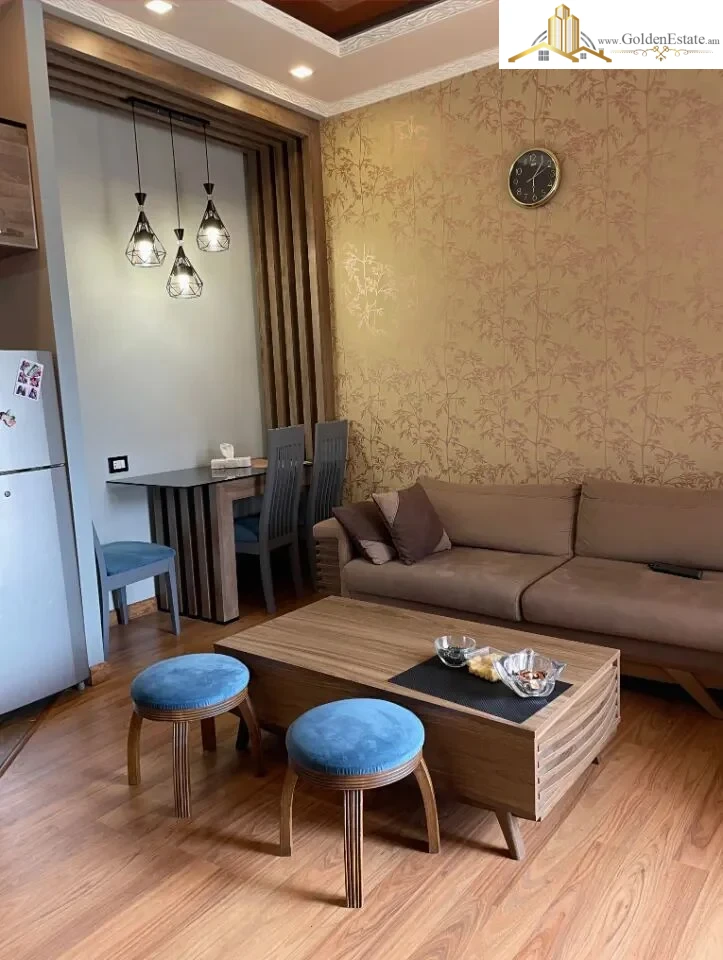 2 սենյականոց բնակարան Կոմիտասի պողոտայում Արաբկիրում, 40 քմ, 2/5 հարկ, բարձր առաստաղներ, քարե շենք