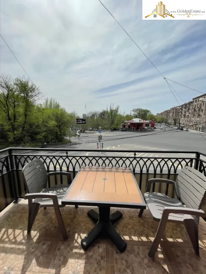 2 սենյականոց բնակարան Կոմիտասի պողոտայում Արաբկիրում, 40 քմ, 2/5 հարկ, բարձր առաստաղներ, քարե շենք