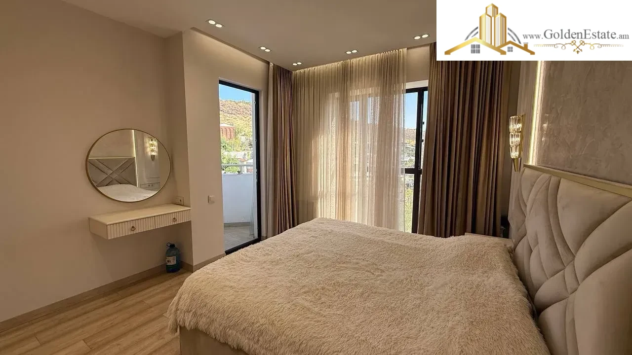 3 սենյականոց բնակարան նորակառույց շենքում Չարենցի փողոցում կենտրոնում, 83 քմ, 5/15 հարկ