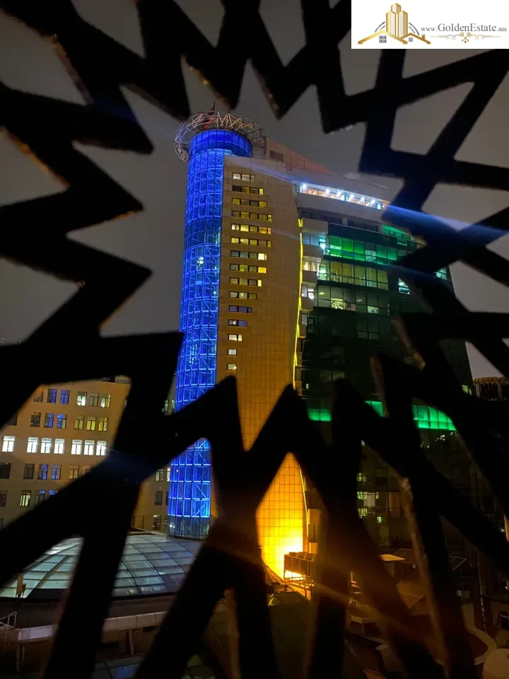 2 սենյականոց բնակարան նորակառույց շենքում Խորենացու փողոցում կենտրոնում, 26 քմ, բարձր առաստաղներ