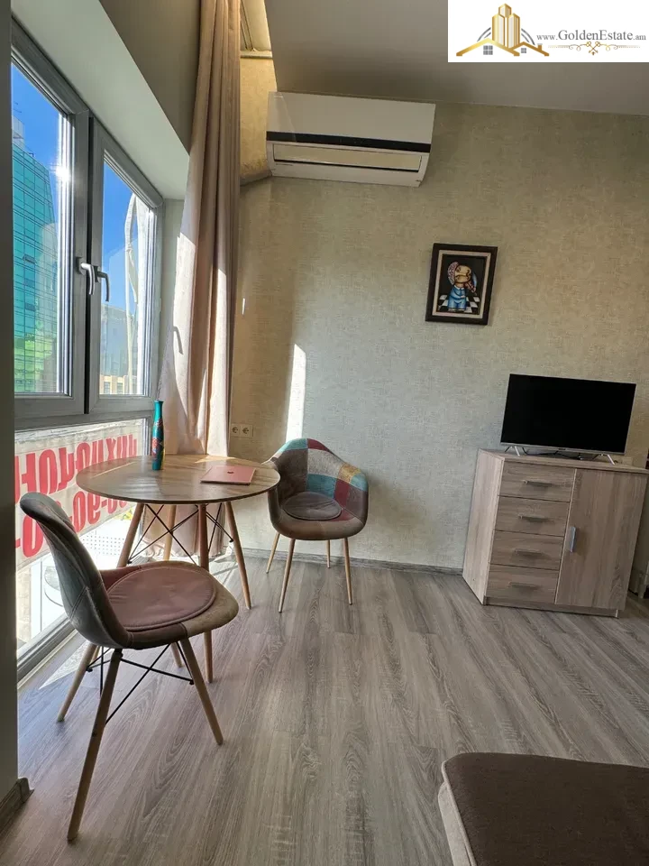 2 սենյականոց բնակարան նորակառույց շենքում Խորենացու փողոցում կենտրոնում, 26 քմ, բարձր առաստաղներ