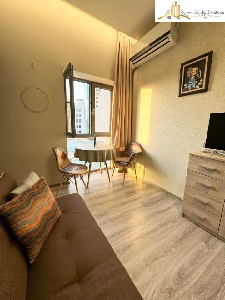 2 սենյականոց բնակարան նորակառույց շենքում Խորենացու փողոցում կենտրոնում, 26 քմ, բարձր առաստաղներ