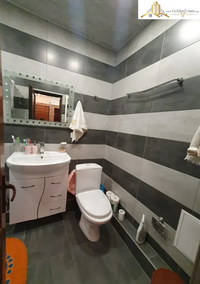 3 սենյականոց բնակարան Նազարբեկյան թաղամասում Աջափնյակում, 74 քմ, 3/9 հարկ