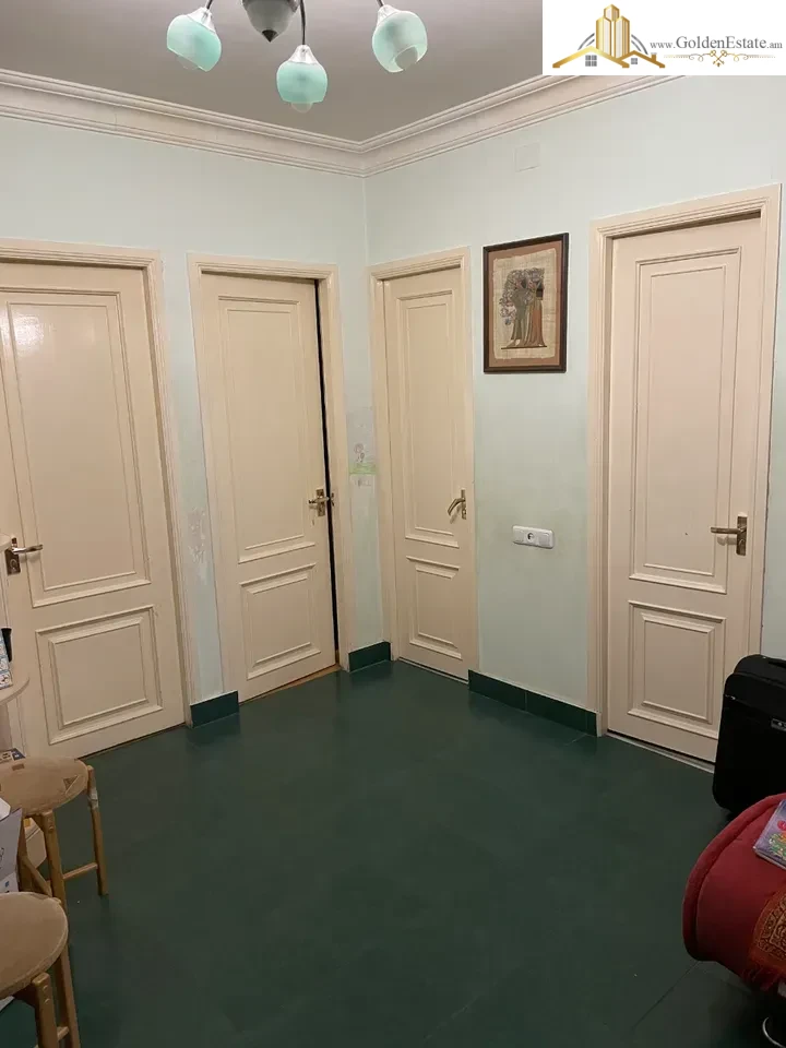 3 սենյականոց բնակարան Նիկոլ Դումանի փողոցում Արաբկիրում, 92 քմ, 1/9 հարկ