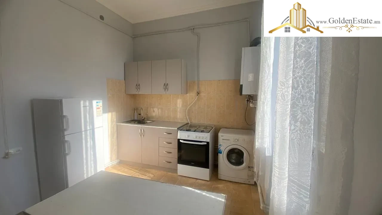 2 սենյականոց բնակարան Կոմիտասի պողոտայում Արաբկիրում, 38 քմ, 2/5 հարկ, բարձր առաստաղներ, քարե շենք