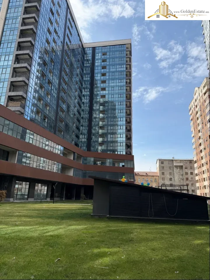 2 սենյականոց բնակարան նորակառույց շենքում Կոմիտասի պողոտայում Արաբկիրում, 71 քմ, 14/18 հարկ