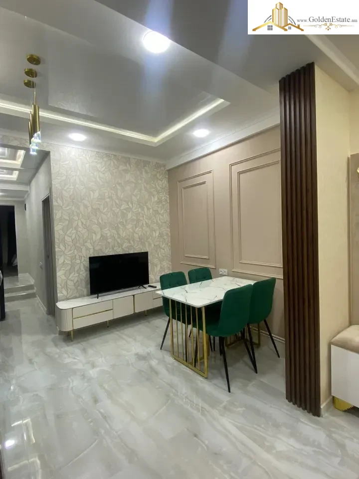 2 սենյականոց բնակարան Աղբյուր Սերոբի փողոցում Արաբկիրում, 45 քմ, 1/3 հարկ, քարե շենք