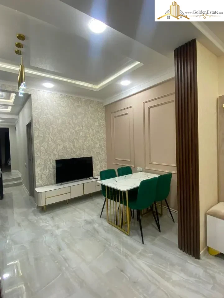 2 սենյականոց բնակարան Աղբյուր Սերոբի փողոցում Արաբկիրում, 45 քմ, 1/3 հարկ, քարե շենք