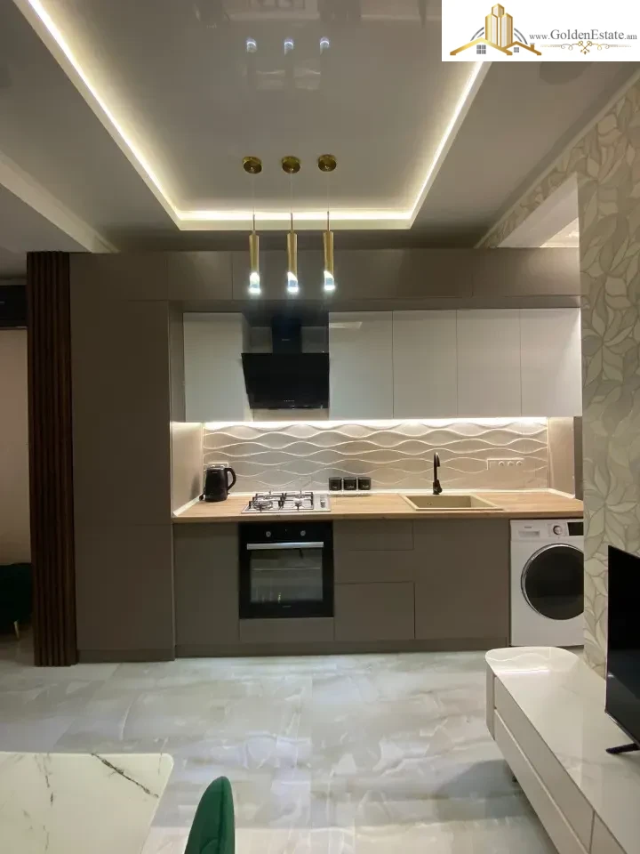 2 սենյականոց բնակարան Աղբյուր Սերոբի փողոցում Արաբկիրում, 45 քմ, 1/3 հարկ, քարե շենք