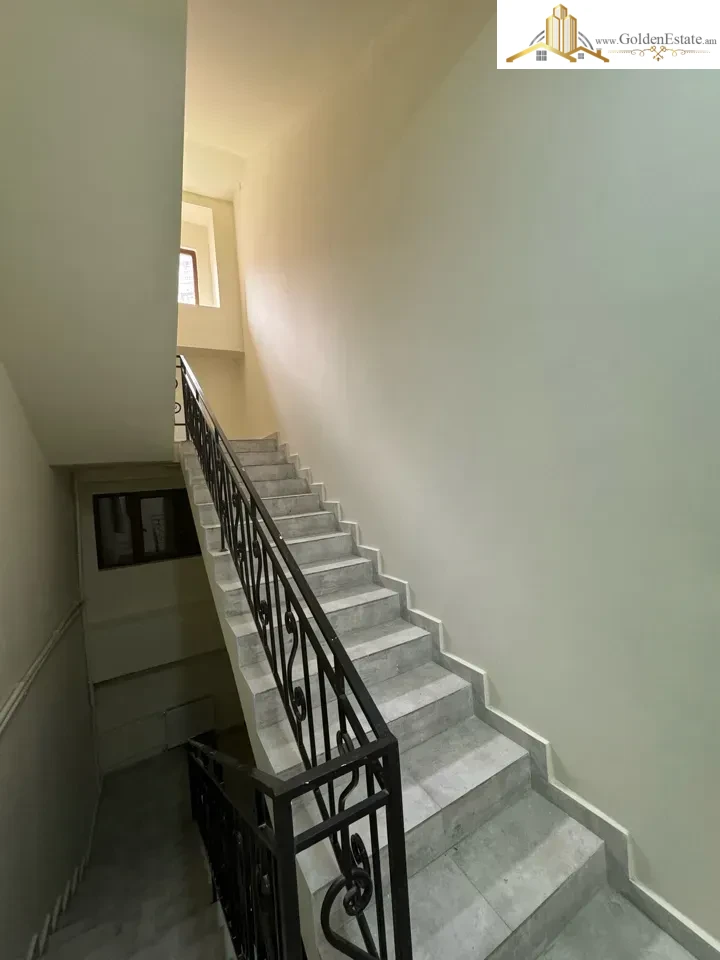 2 սենյականոց բնակարան նորակառույց շենքում Ադոնցի փողոցում Արաբկիրում, 54 քմ, 2/8 հարկ, քարե շենք