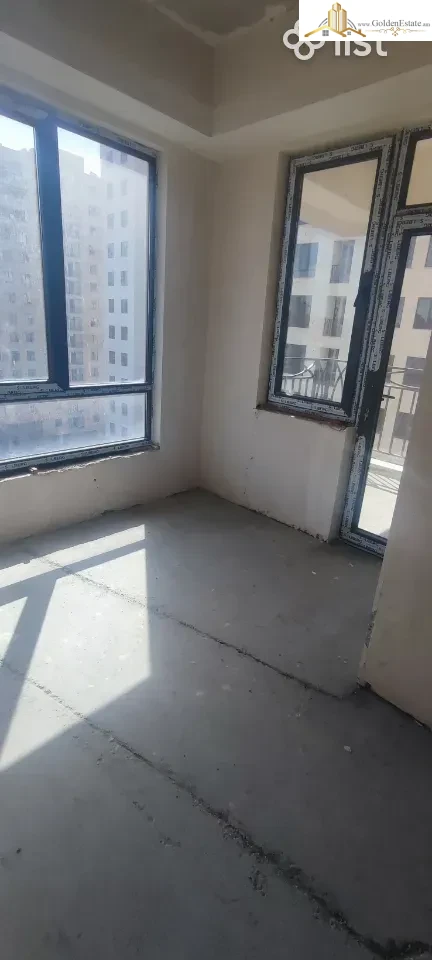 3 սենյականոց բնակարան նորակառույց շենքում, Գրիբոյեդովի փողոց 48 Արաբկիրում, 100 քմ, 8/16 հարկ