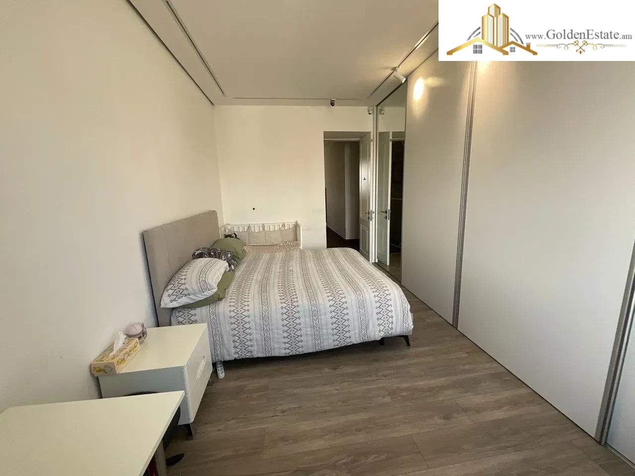 4 սենյականոց բնակարան Կոմիտասի պողոտայում Արաբկիրում, 110 քմ, 2 սանհանգույց, բարձր առաստաղներ