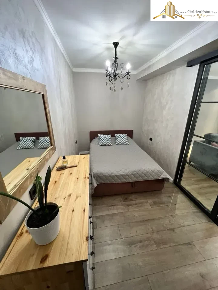 2 սենյականոց բնակարան Բրյուսովի փողոցում կենտրոնում, 47 քմ, 4/9 հարկ