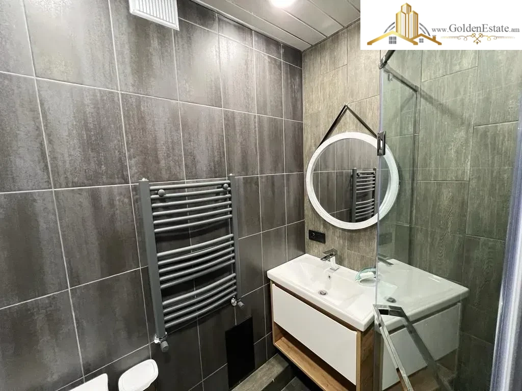 2 սենյականոց բնակարան Բրյուսովի փողոցում կենտրոնում, 47 քմ, 4/9 հարկ