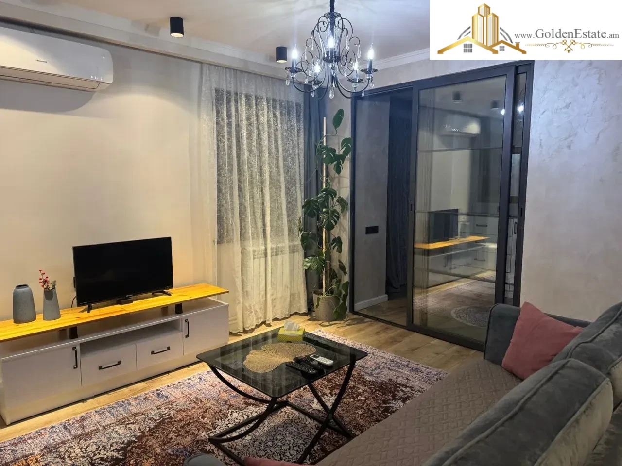 2 սենյականոց բնակարան Բրյուսովի փողոցում կենտրոնում, 47 քմ, 4/9 հարկ