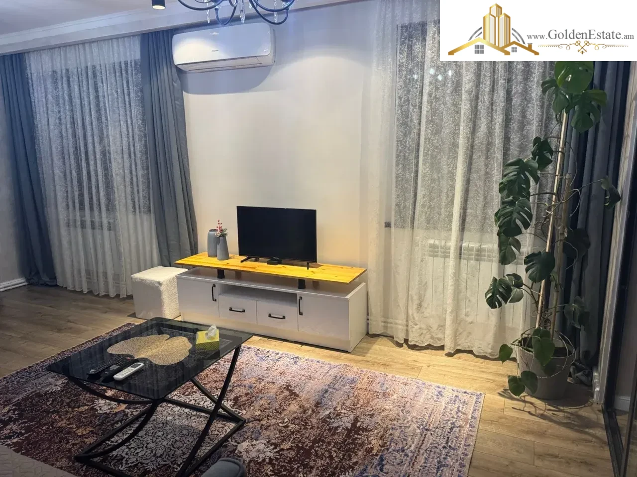 2 սենյականոց բնակարան Բրյուսովի փողոցում կենտրոնում, 47 քմ, 4/9 հարկ