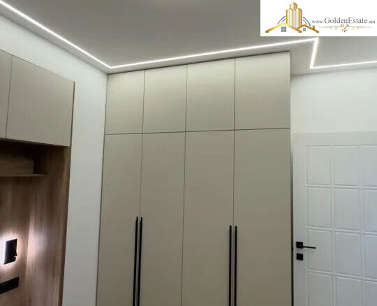 3 սենյականոց բնակարան Բրյուսովի փողոցում կենտրոնում, 70.5 քմ, 8/16 հարկ, 3+ սանհանգույց