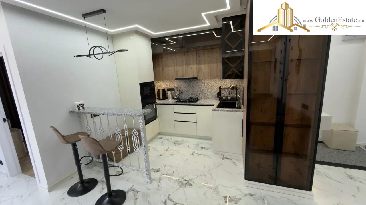 3 սենյականոց բնակարան Բրյուսովի փողոցում կենտրոնում, 70.5 քմ, 8/16 հարկ, 3+ սանհանգույց