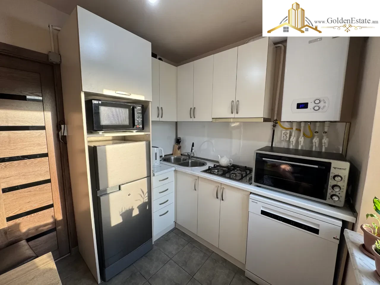 3 սենյականոց բնակարան Մոլդովական փողոցում Նոր Նորքում, 51 քմ