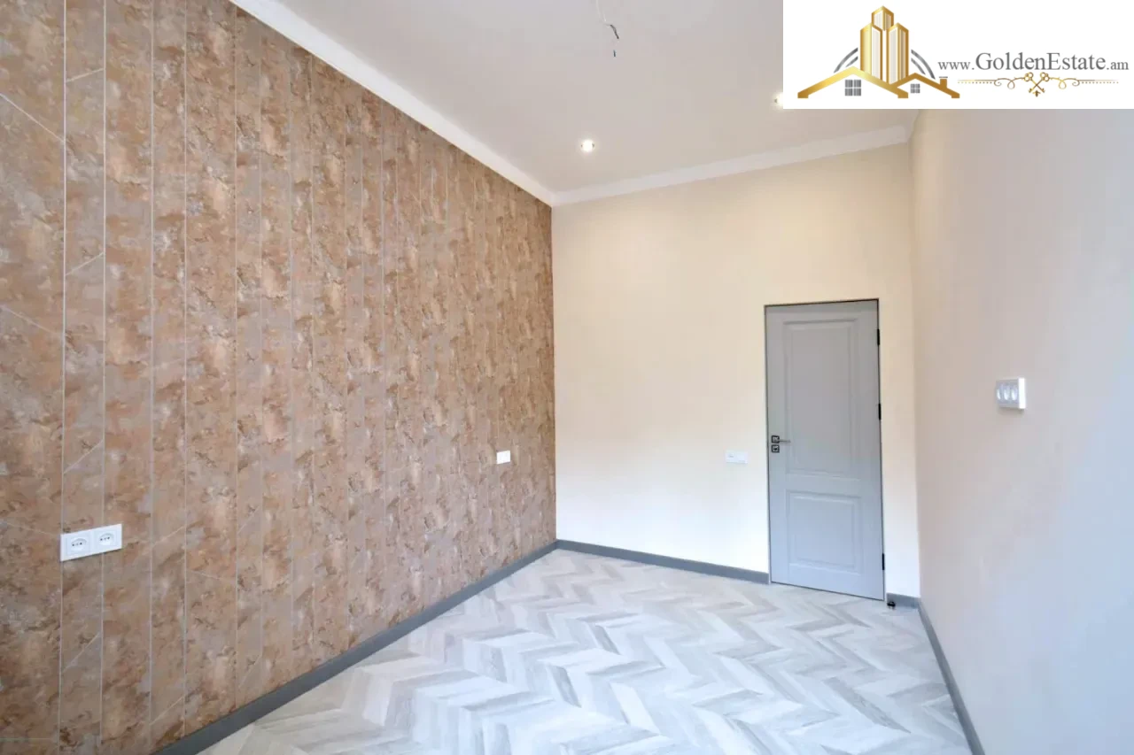 3 սենյականոց բնակարան Պարոնյան փողոցում կենտրոնում, 67 քմ, նախավերջին հարկ, բարձր առաստաղներ