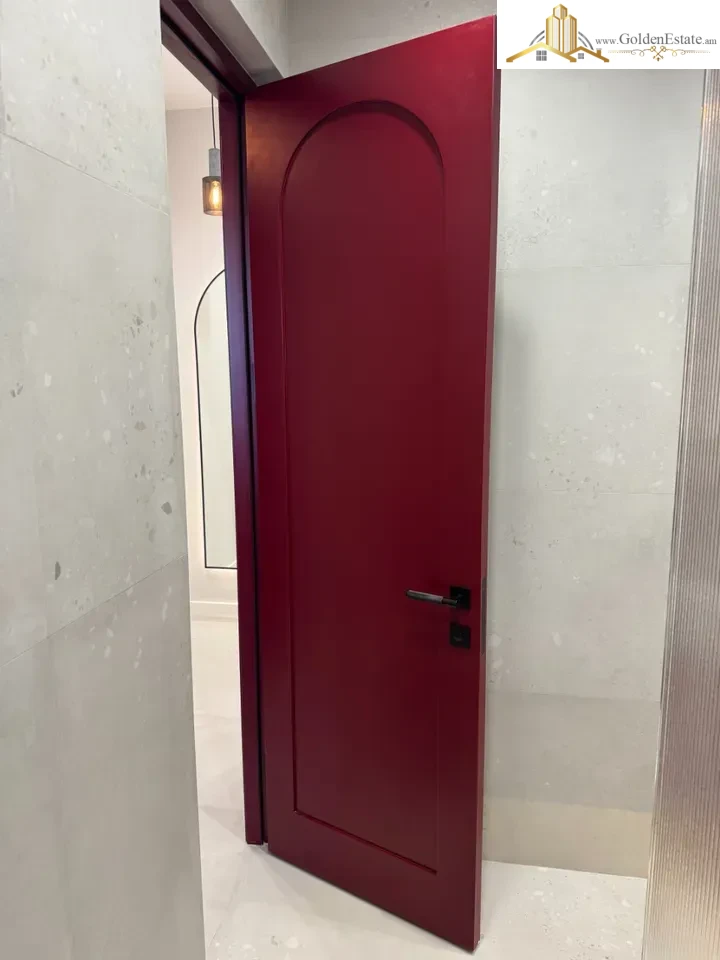 3 սենյականոց բնակարան նորակառույց շենքում Վերին Անտառային փողոցում կենտրոնում, 53 քմ, 2/8 հարկ