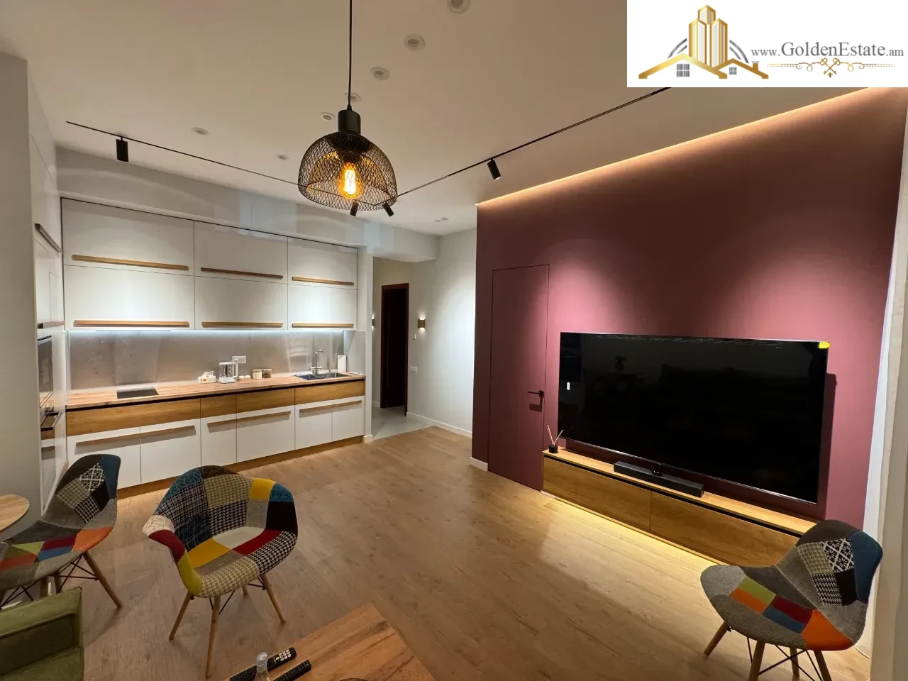 3 սենյականոց բնակարան նորակառույց շենքում Վերին Անտառային փողոցում կենտրոնում, 53 քմ, 2/8 հարկ