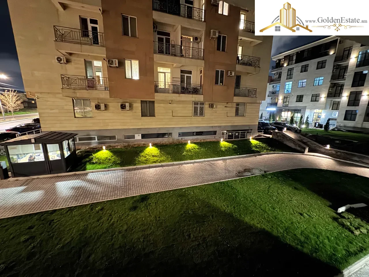 3 սենյականոց բնակարան նորակառույց շենքում Վերին Անտառային փողոցում կենտրոնում, 53 քմ, 2/8 հարկ