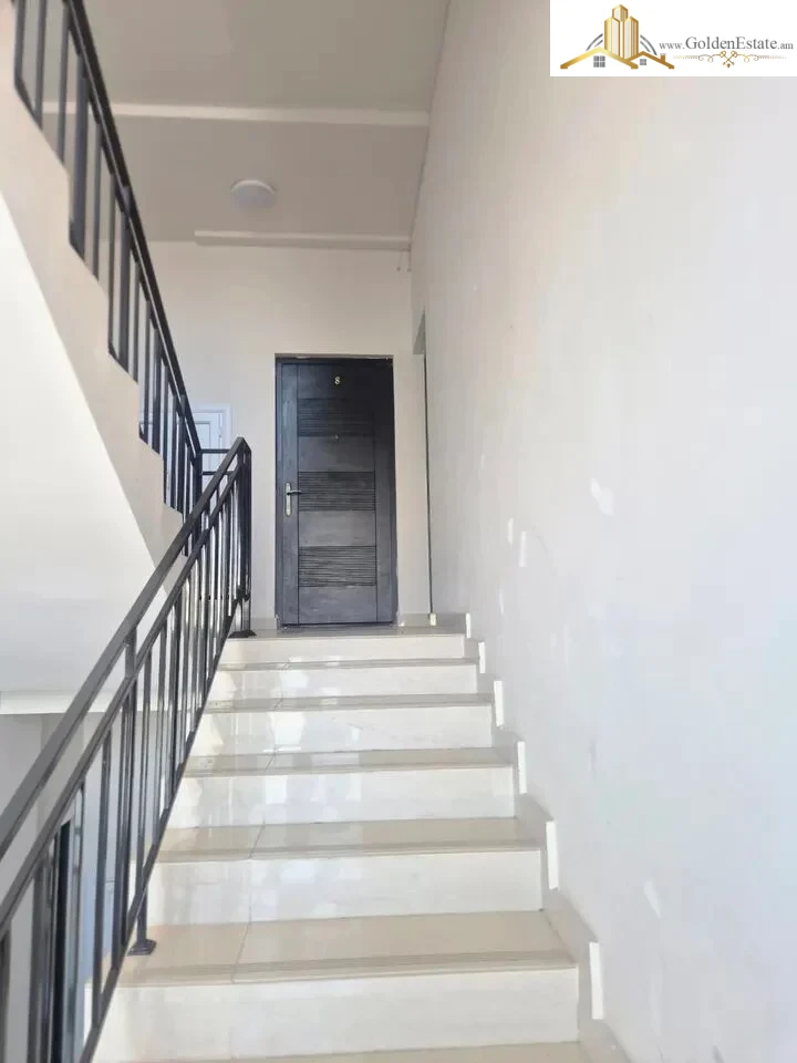 2 սենյականոց բնակարան նորակառույց շենքում Ղափանցյան փողոցում Արաբկիրում, 65 քմ, նախավերջին հարկ